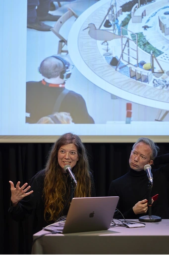 Katía Truijen & René Boer (Loom Collective), day programme Studio Encounters on Water #2, 23 April 2024: Perdu (Photo Simon Pillaud).